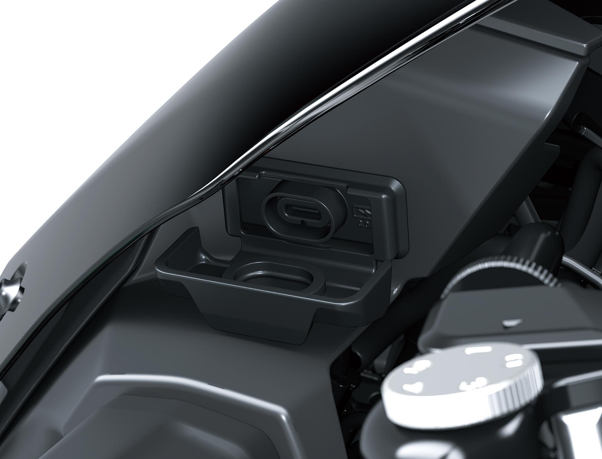 Prise USB-C intégré (Z900/70kW/SE)