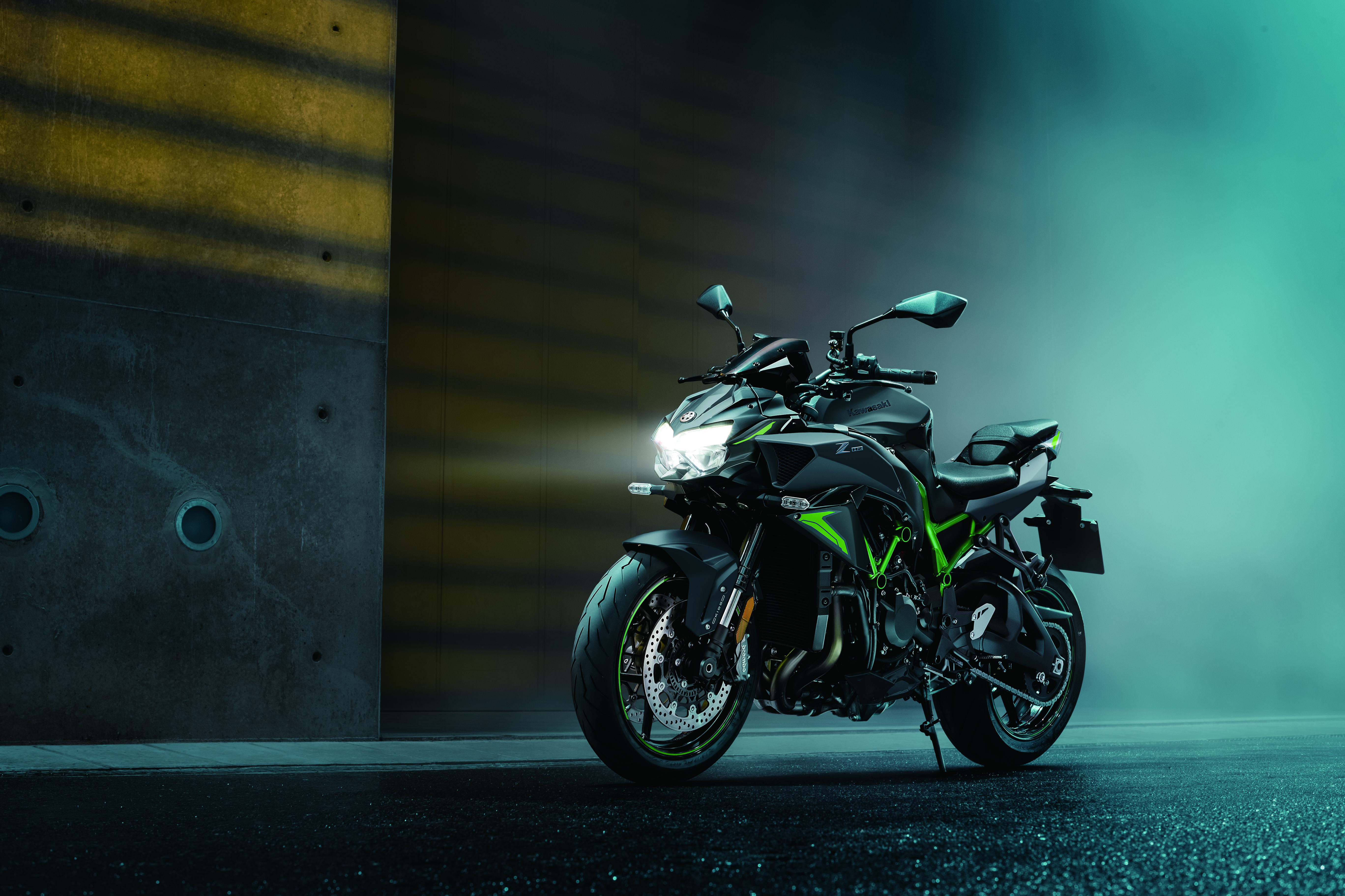Motos